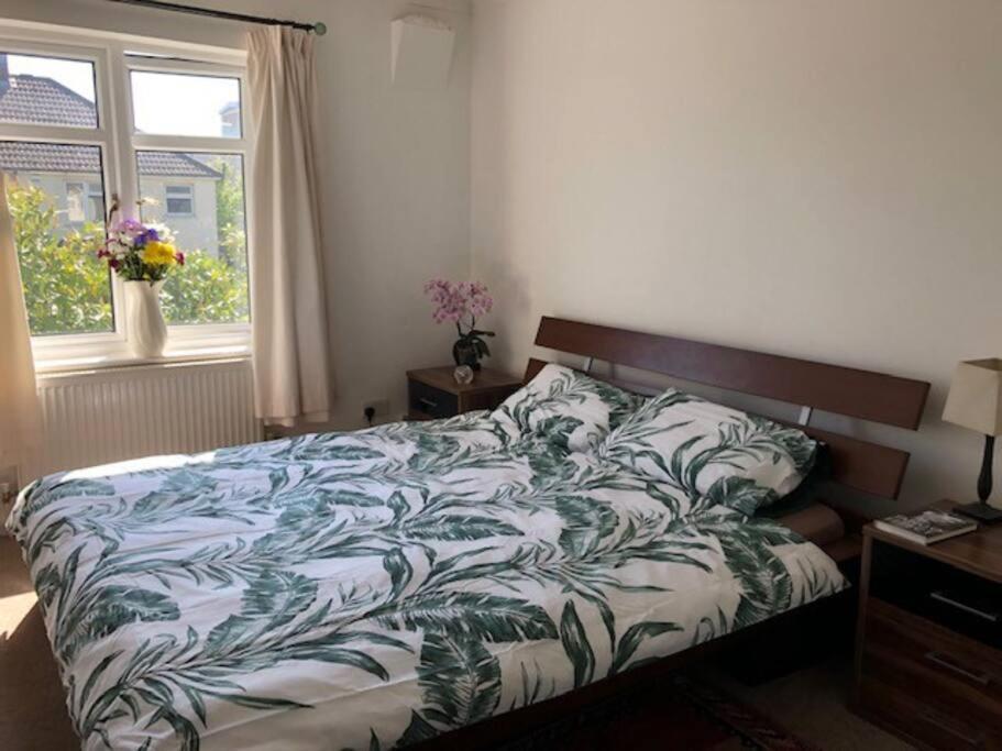 Bright & Spacious First Floor Apartment Cambridge Exterior foto